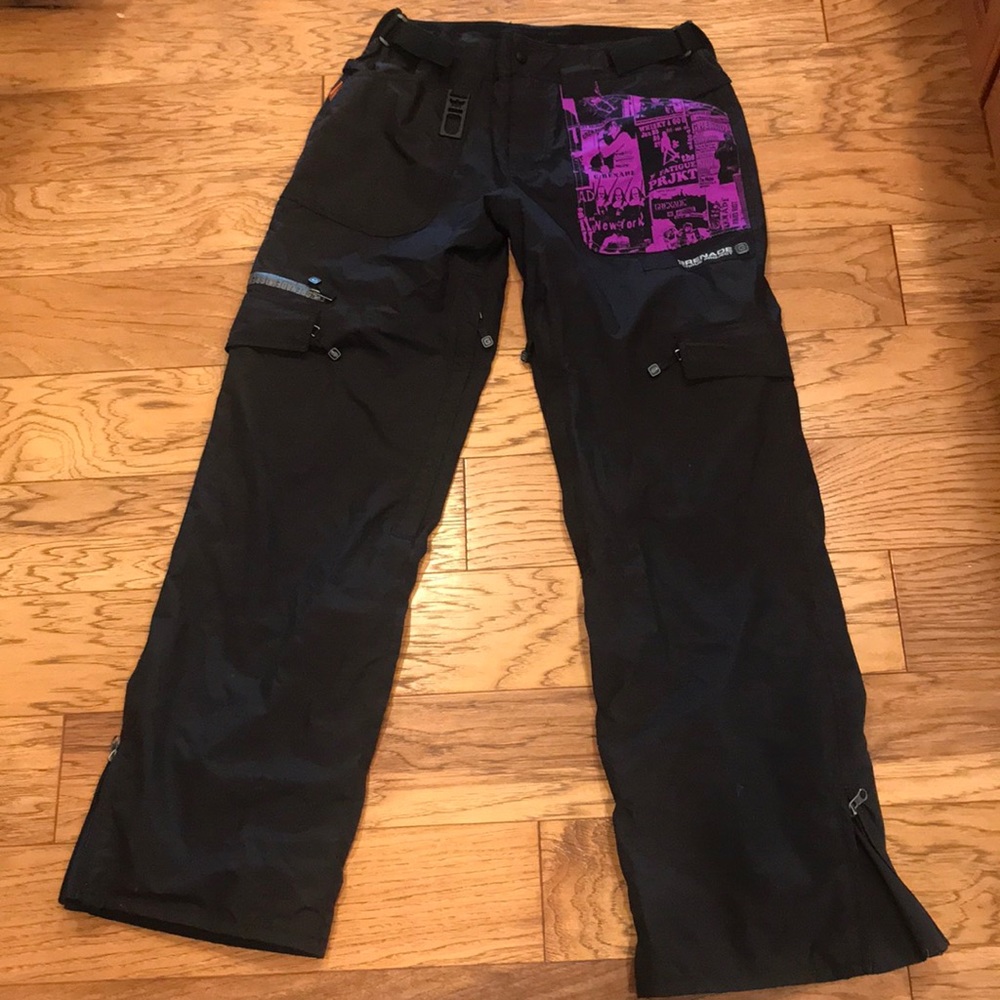💜🖤Grenade snowboarding pants 🖤💜